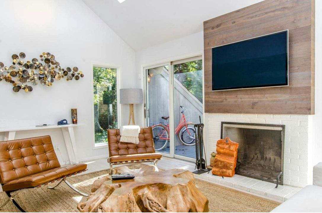 Symmetrical corner desk